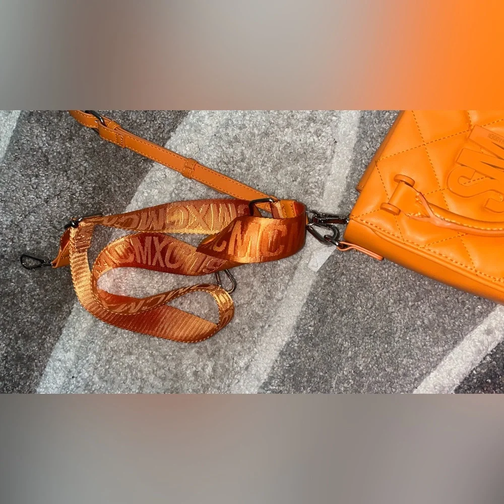 New Orange Steve Madden Handbag/ Crossbody bag - Picture 5 of 7